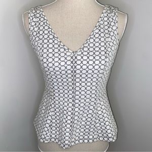 Maeve Anthropologie geometric white & black knit sleeveless peplum top size XS